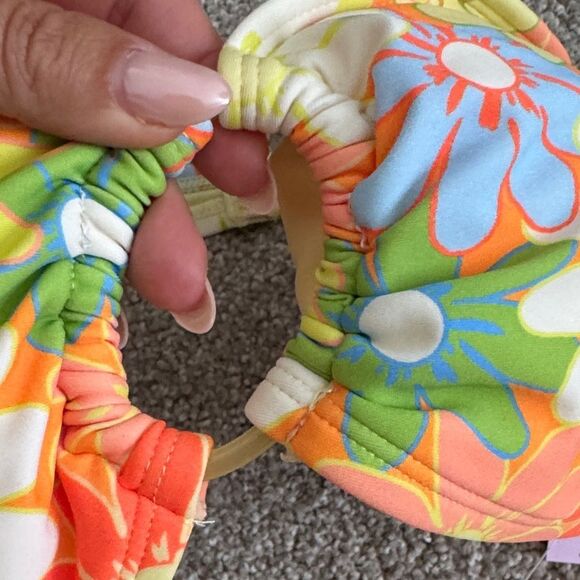 Floral Bikini Set in Yellow and Orange Top XL Bottom L - Picture 6 of 8